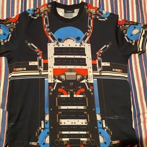 Givenchy T Shirt Like New Size L